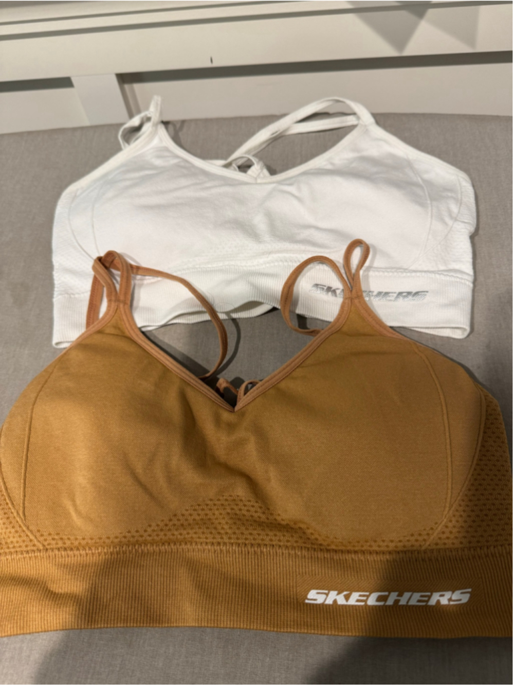 Women's Skechers Seamless Sports Bra Set of 2 Bras Size S White Tan
